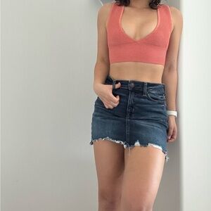 Aritzia Babaton Coral Crop Top